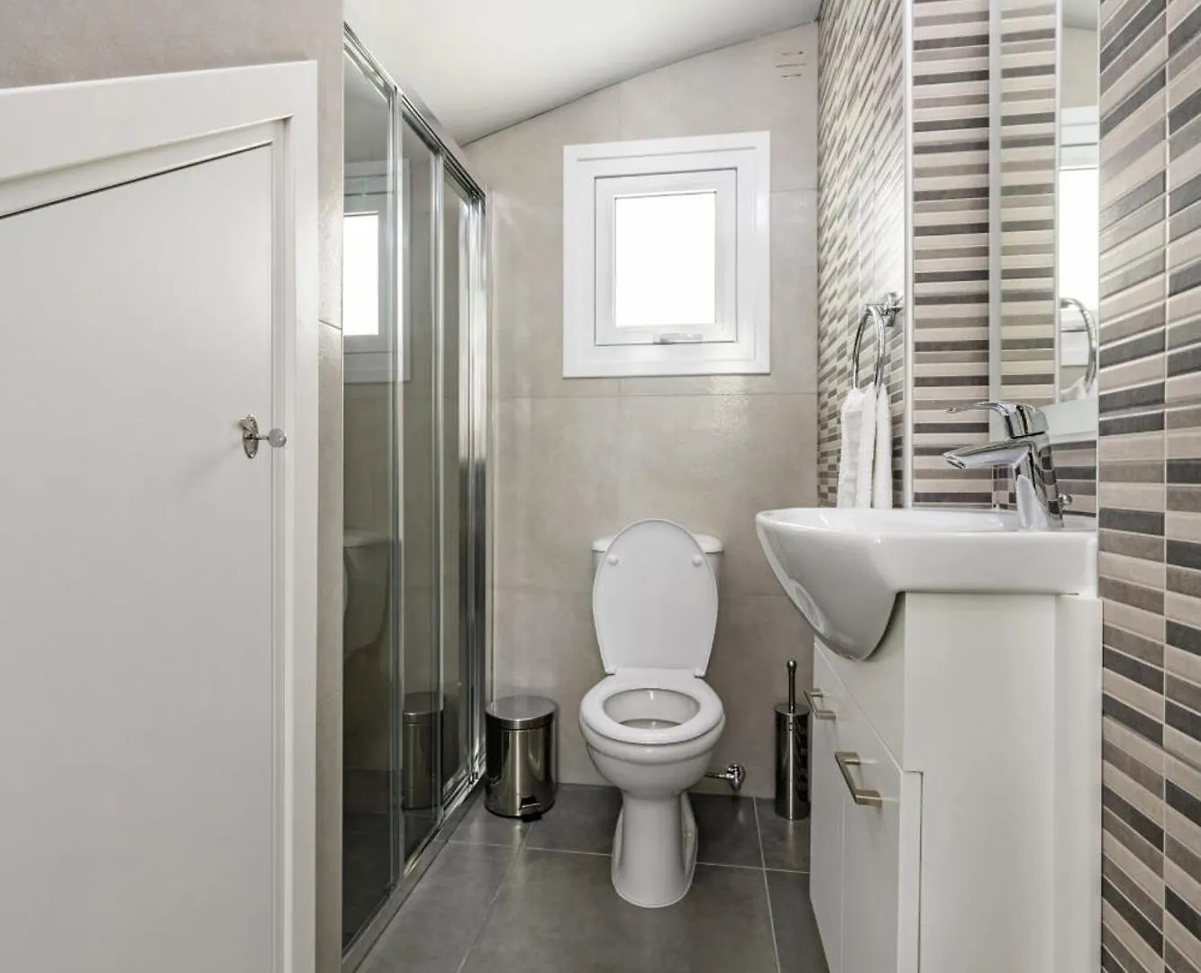 פרוטאראס Green Bay Villa #17