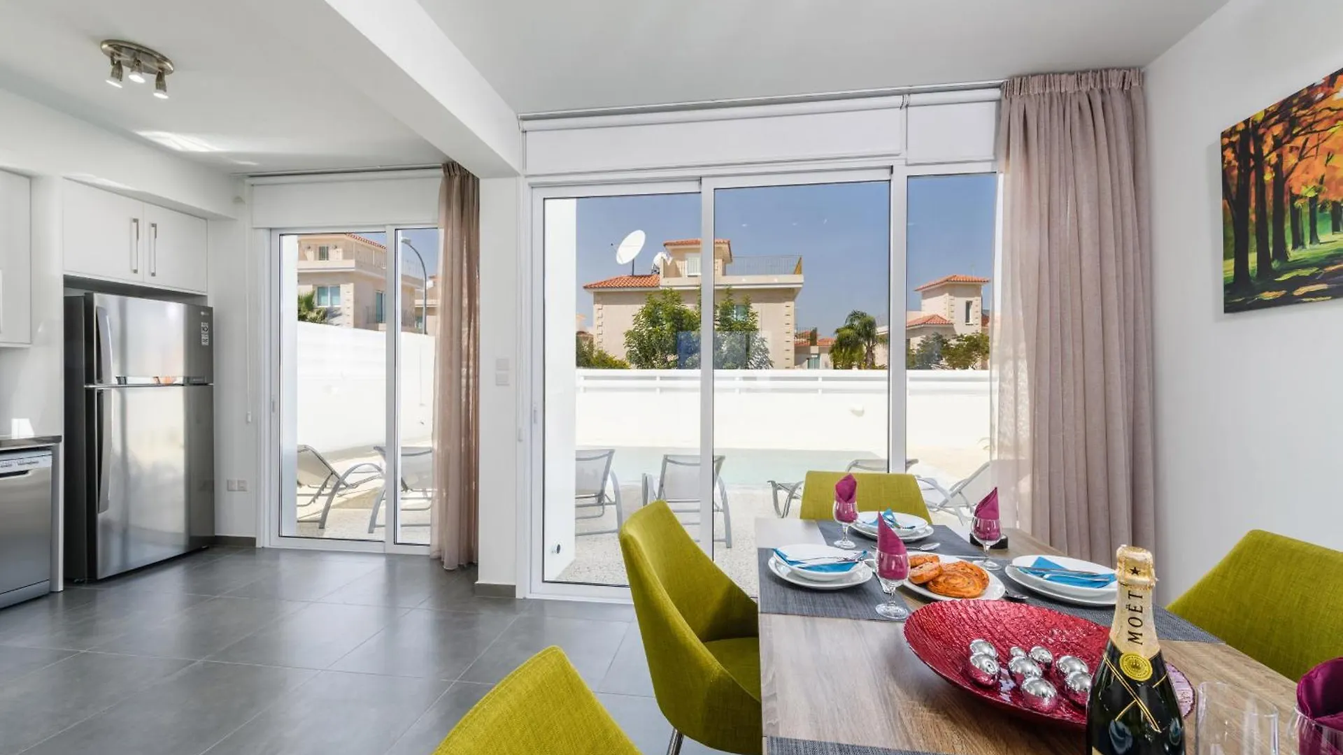 פרוטאראס Green Bay Villa #17